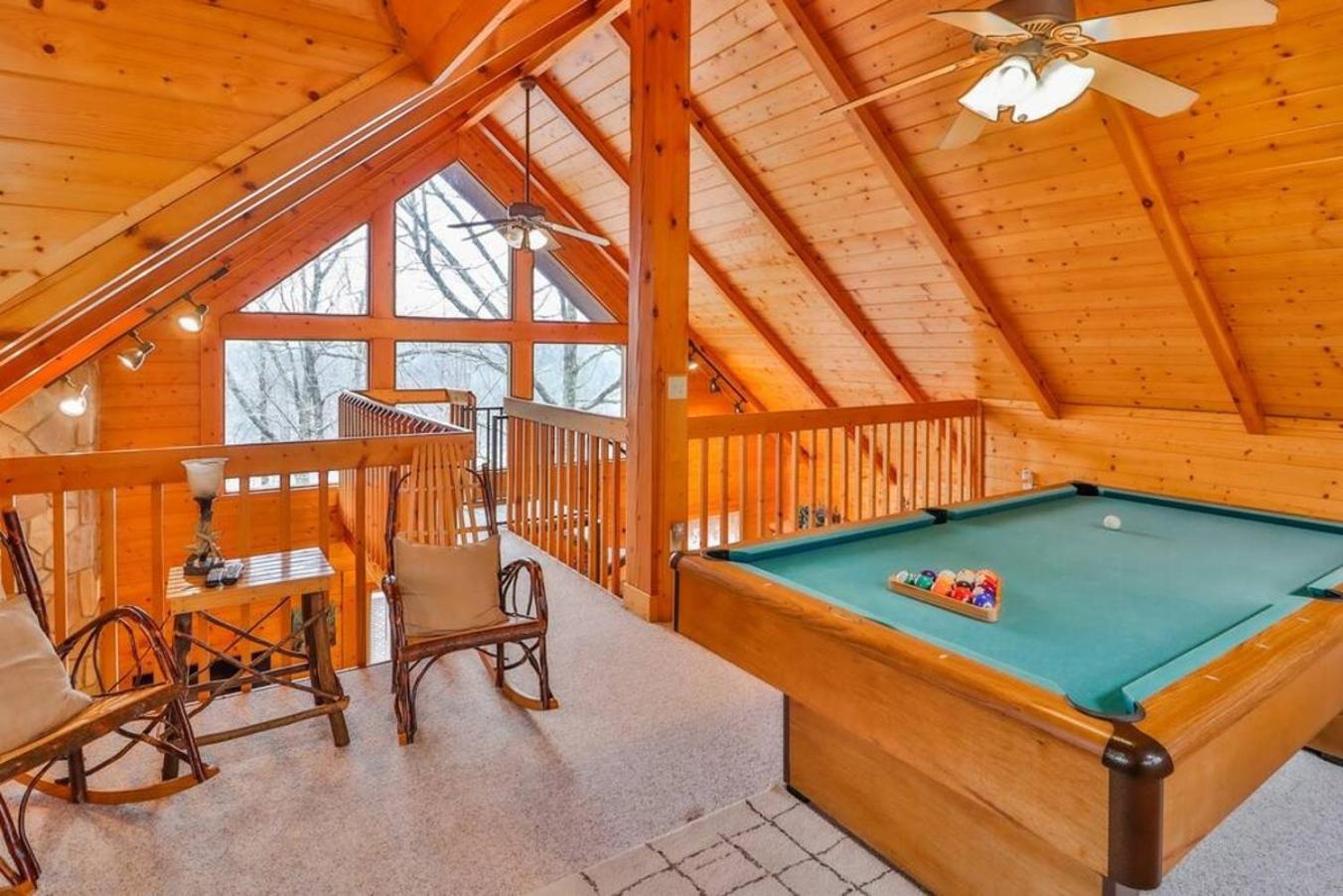 Romantic, Honeymoon Cabin In The Smokies! Gatlinburg Zewnętrze zdjęcie