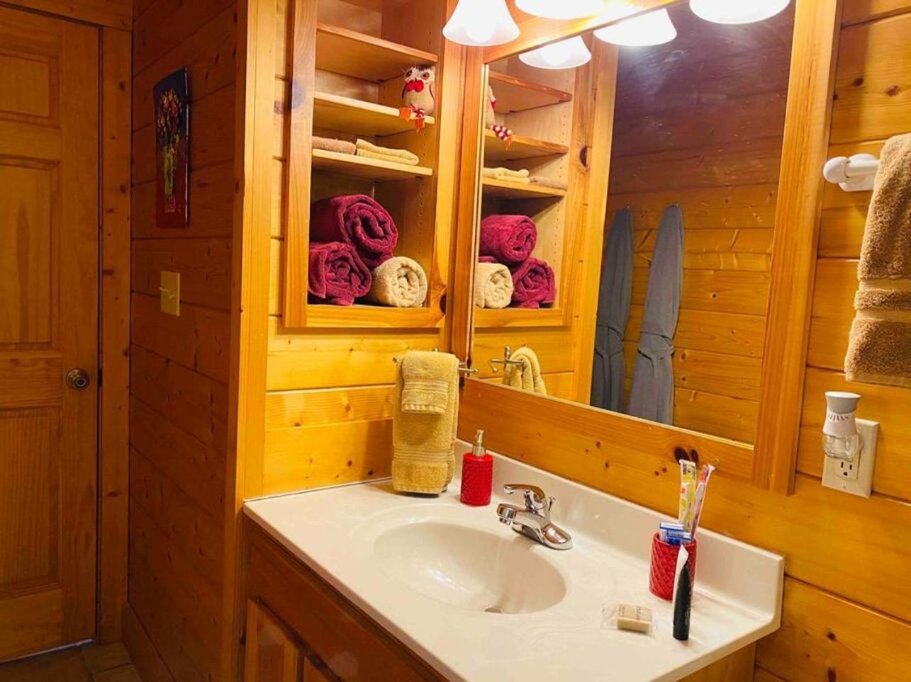 Romantic, Honeymoon Cabin In The Smokies! Gatlinburg Zewnętrze zdjęcie