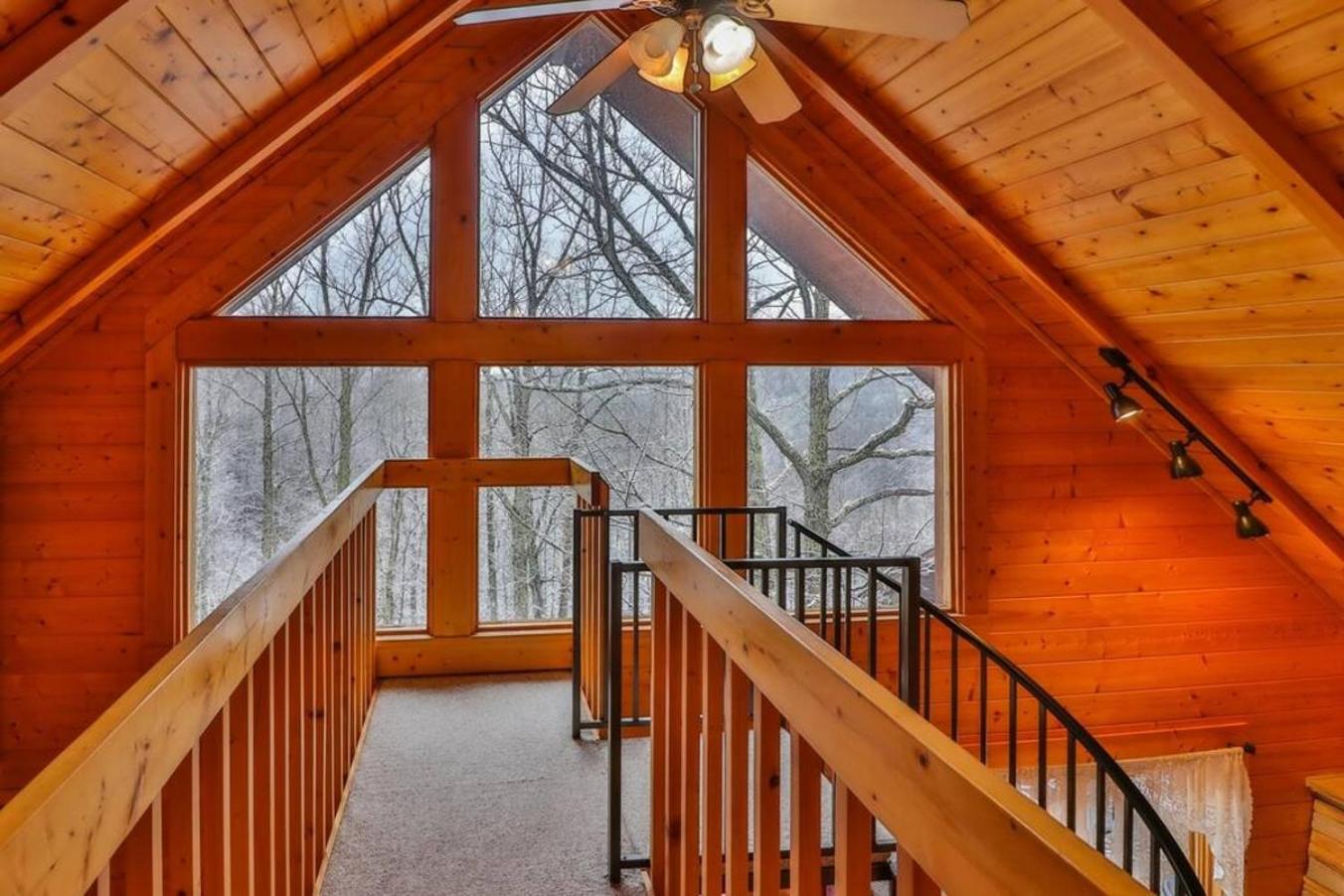 Romantic, Honeymoon Cabin In The Smokies! Gatlinburg Zewnętrze zdjęcie