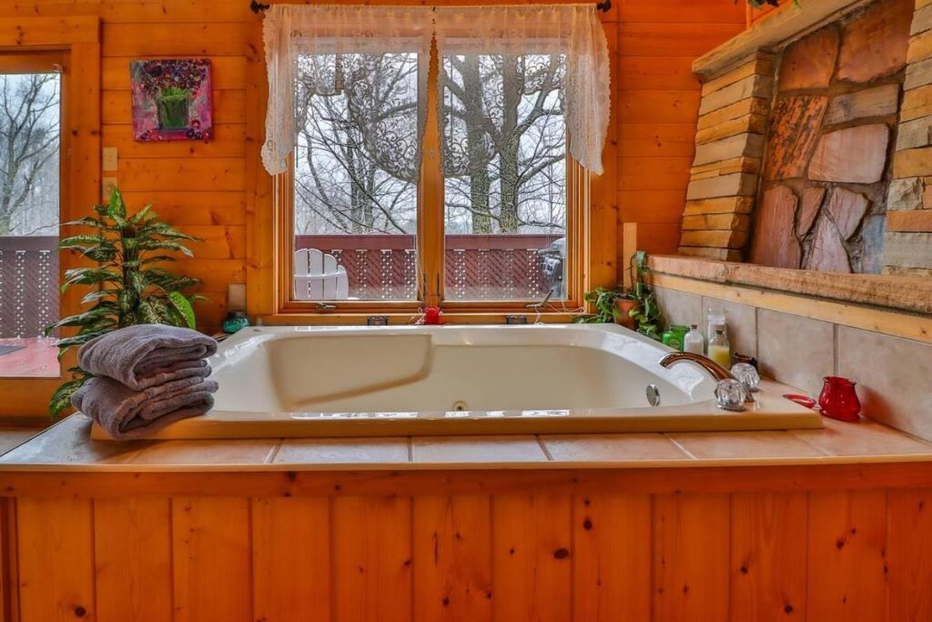 Romantic, Honeymoon Cabin In The Smokies! Gatlinburg Zewnętrze zdjęcie